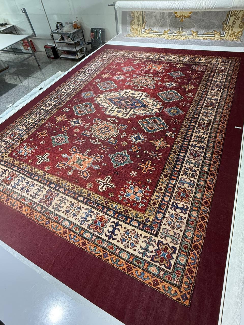 روفرشی کش دار مخمل شانل کد 2061