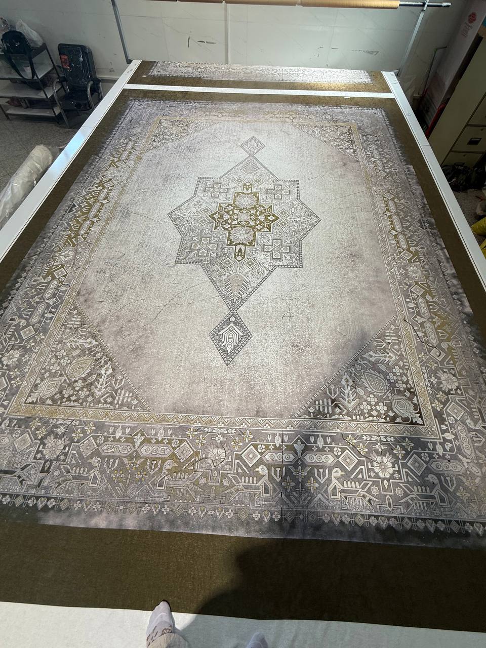 روفرشی کش دار مخمل شانل کد 2577