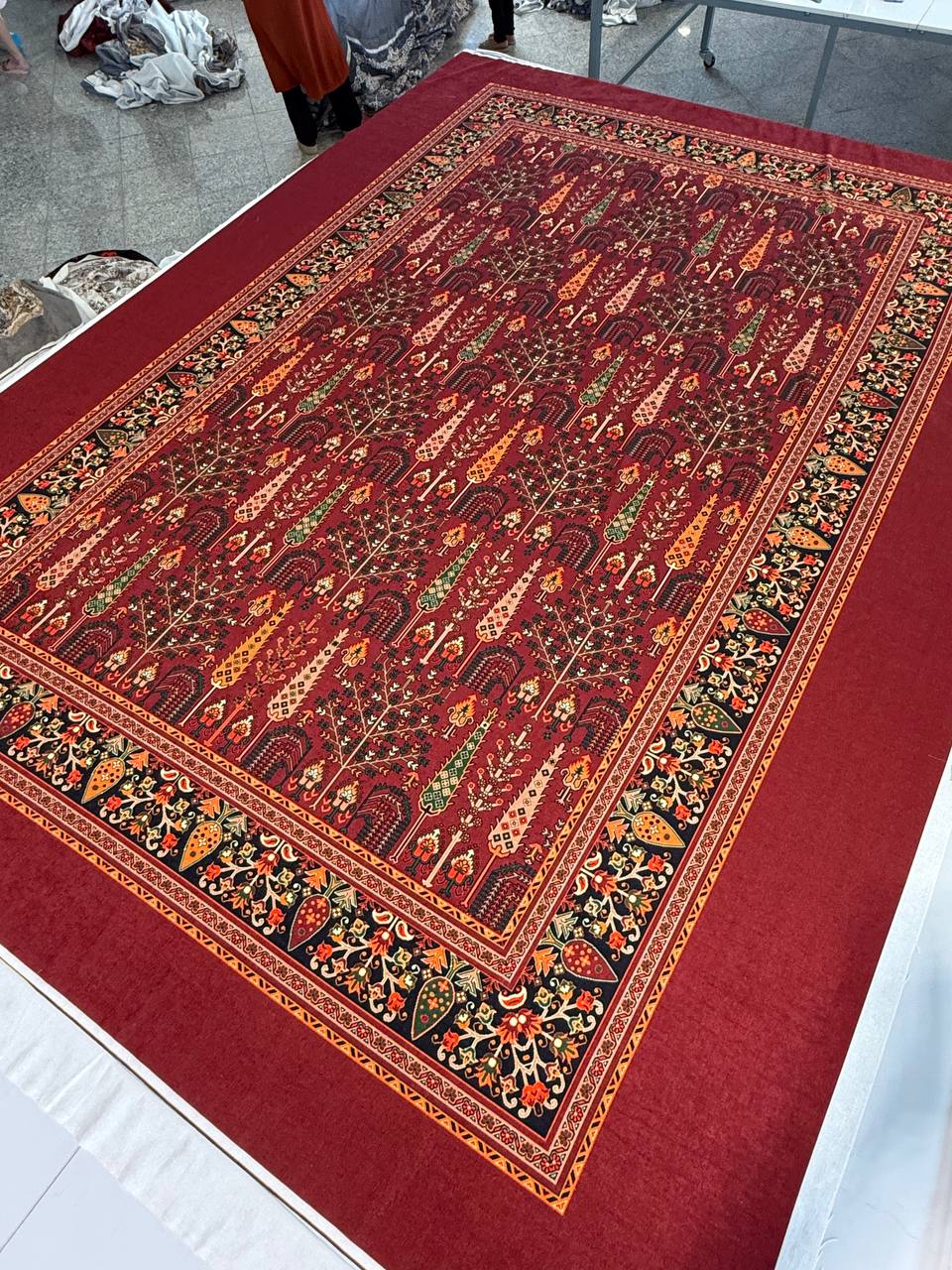 روفرشی کش دار مخمل شانل کد 3436