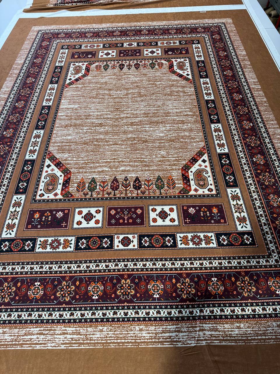 روفرشی کش دار مخمل شانل کد 3439