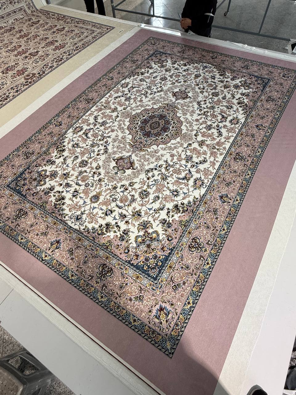 روفرشی کش دار مخمل شانل کد 1395