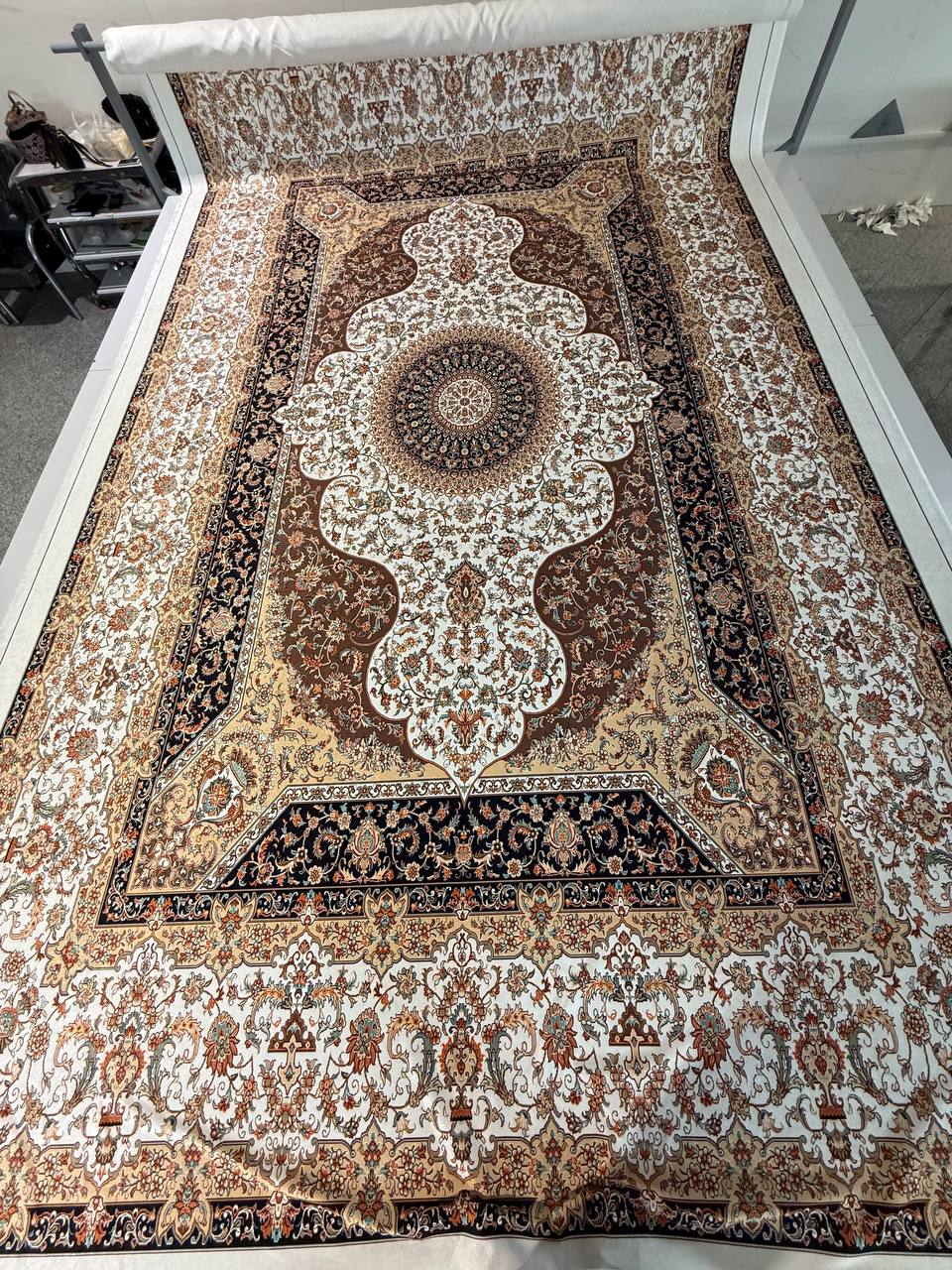 روفرشی کش دار مخمل شانل کد 0285