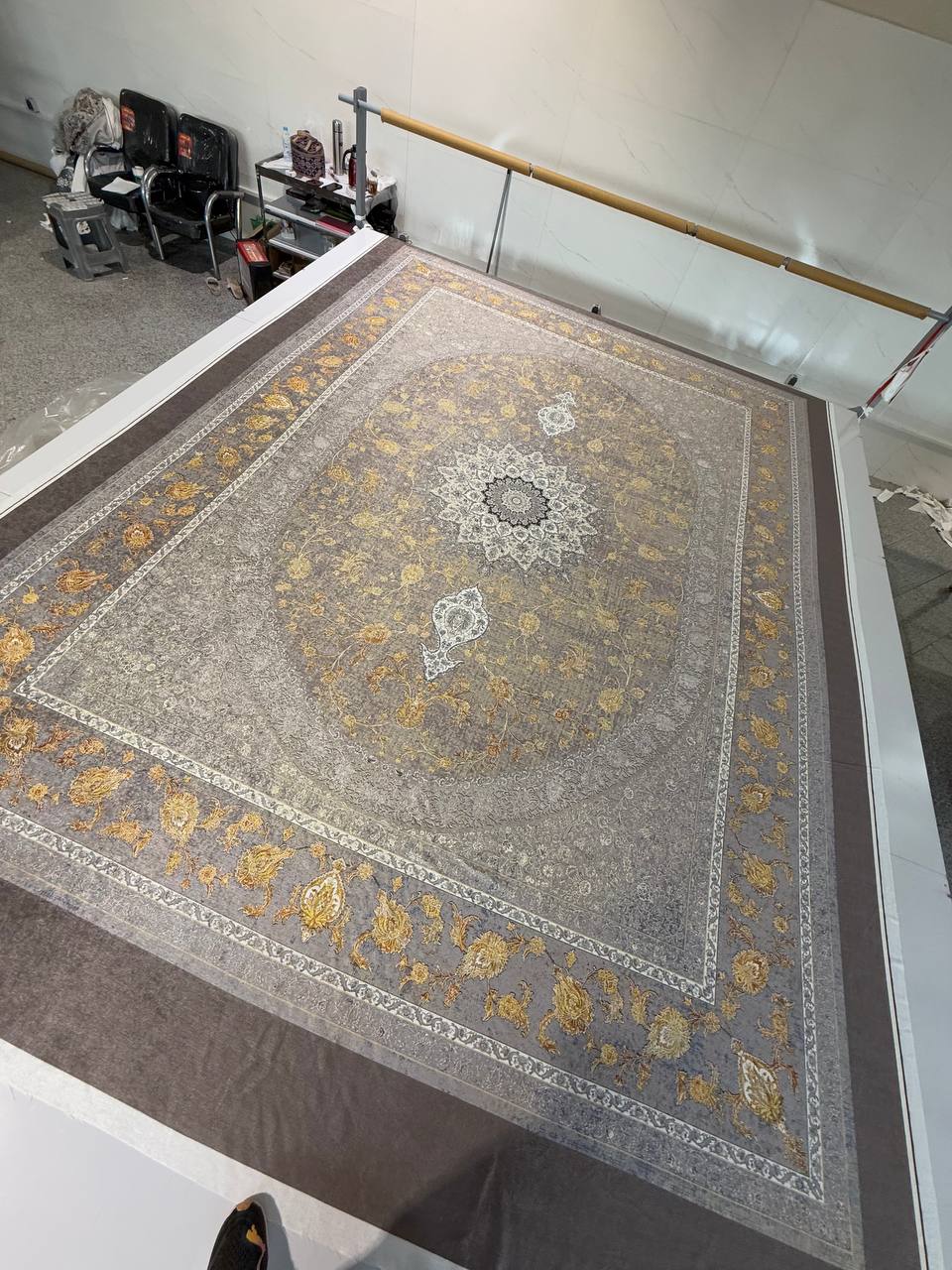 روفرشی کش دار مخمل شانل کد 2623