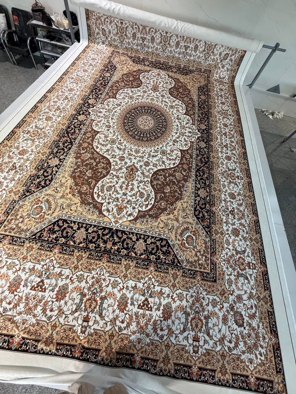 روفرشی مخمل شانل کد 0285